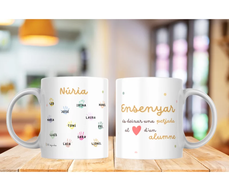 Taza "Enseñar es dejar una huella en el corazón"