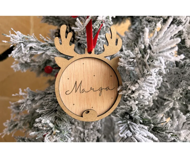 Reno navideño de madera